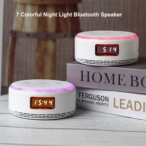 Mini horloge de bureau LED multifonctionnelle rechargeable avec veilleuse 7 couleurs, haut-parleur, 3 alarmes musicales, fonction snooze, affichage température et date, pour maison et voiture - Product Image 5