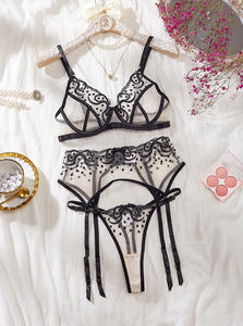 ชุด2025 3ชิ้นสุดเซ็กซี่บราปักลายจุดพร้อมสายรัดถุงเท้ายาวสำหรับผู้หญิง - Product Image 4