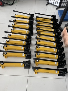 ชุดปั๊มมือไฮดรอลิก Enerpac รุ่น P-392 แรงดันสูง 700 บาร์ จากโรงงาน CE Origin สำหรับใช้งานร่วมกับแม่แรงกระบอก - Product Image 3