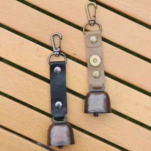 En gros, porte-clés portable en métal avec clochette décorative et pochette pour le camping et la randonnée - Product Image 5