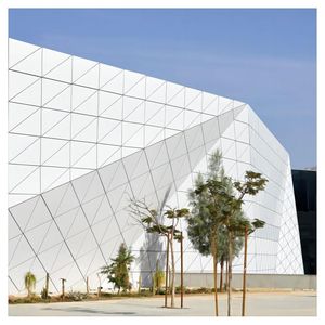 Couverture de murs rideaux revêtement en alliage d'aluminium panneau de revêtement mural décoratif extérieur couverture de climatiseur en aluminium - Product Image 1