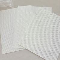 Tampons absorbants 22x18cm alvéolés et perforés, feuilles absorbantes universelles adaptées à l'huile, au liquide de refroidissement, à l'eau et aux produits chimiques