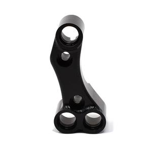 Alloggiamento per interruttore a 3 pulsanti sul manubrio destro (fori allineati) - Product Image 5