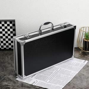 Porte-documents en aluminium argenté <span class=keywords><strong>de</strong></span> 15 pouces pour ordinateur portable avec côtés rigides et serrures à combinaison Mallettes à outils en aluminium - Product Image 4