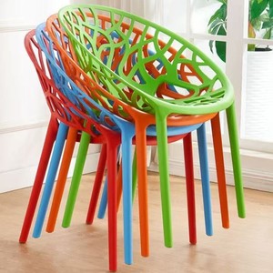 Sillas Apilables Modernas para Exterior, Resistentes a la Intemperie, de Plástico, para Cafetería, Patio y Terraza, Venta al Por Mayor - Product Image 1
