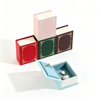 Boîte à bijoux carrée élégante en carton avec rabat, aimantée, pour bagues, boucles d'oreilles, colliers et pendentifs – Coffret cadeau le plus vendu