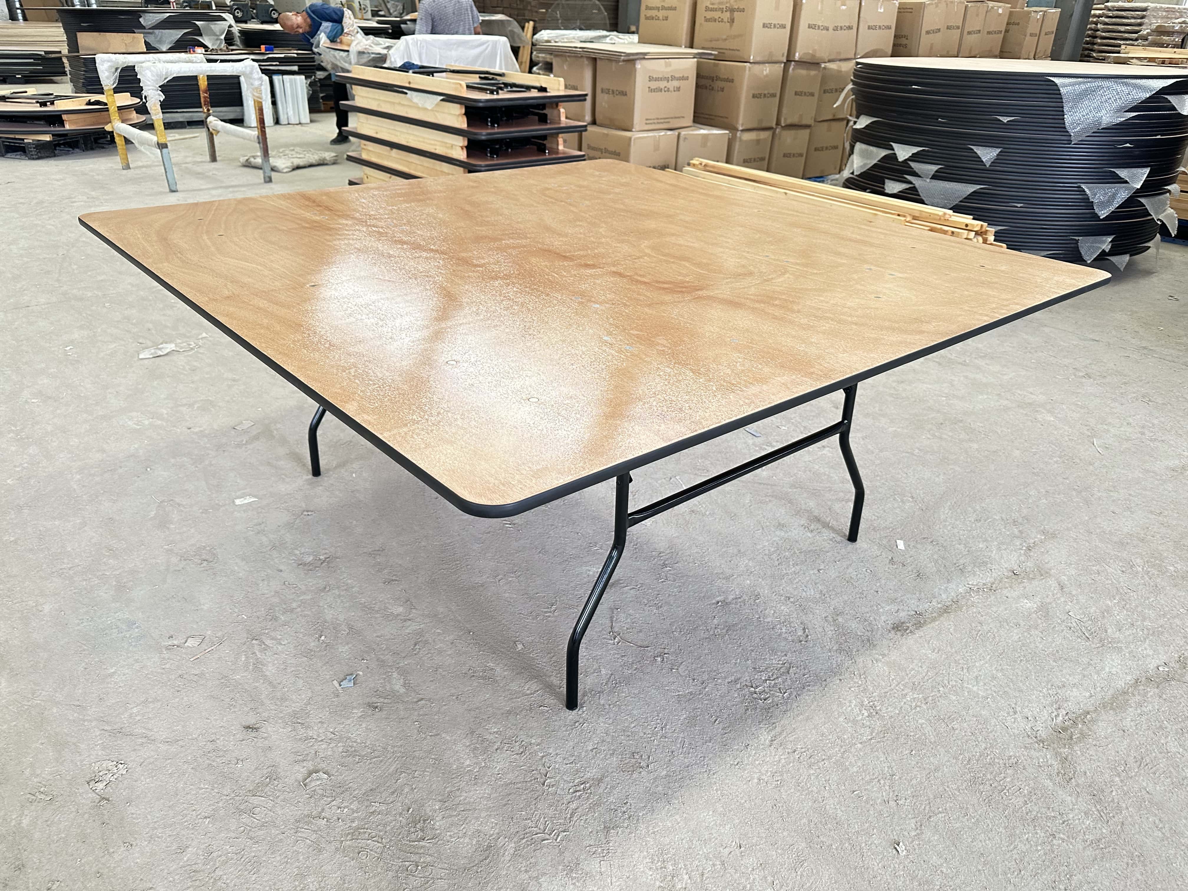 Table carrée
