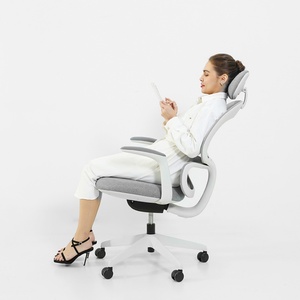 Chaise de bureau ergonomique moderne en cuir véritable, chaise inclinable avec repose-pieds et accoudoirs - Product Image 2