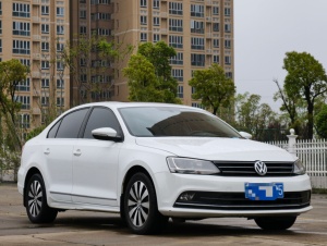 Volkswagen Sagitar 1.6L 2015 en promotion |   Berline d'occasion de qualité allemande, boîte automatique 6 vitesses, finition Confort - Product Image 2