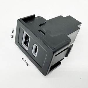 ที่ชาร์จแบตในรถ 2 พอร์ต QC3.0+Type-C ซ็อกเก็ต<span class=keywords><strong>รถ</strong></span>ยนต์อะแดปเตอร์ PD ยูเอสบีคู่ที่ชาร์จโทรศัพท์<span class=keywords><strong>ใน</strong></span><span class=keywords><strong>รถ</strong></span>ยนต์ที่ชาร์จเร็วสำหรับอีซูซุ - Product Image 5