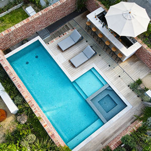 Listo para usar 16X32 Gran Rectangular Fibra de vidrio Piscina Nuevo diseño para el hogar con diseños de mosaico para uso multifamiliar - Product Image 1