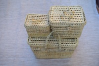 Boîte vintage en feuilles de palmier tressées avec deux poignées, motif carré ajouré, décorée de boutons, style marocain, unisexe, rectangulaire MA