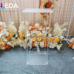 Centros de Mesa Decorativos para Bodas con Diseño Nuevo de LEDA, Soporte de Flores Acrílico Dorado para Bodas - Product Image 1
