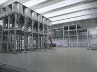 Bâtiment d'usine d'atelier industriel à structure en acier lourd |   Atelier préfabriqué en structure métallique Liyou avec piste de guidage pour grue industrielle