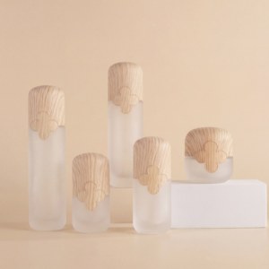 Set <span class=keywords><strong>de</strong></span> Belleza <span class=keywords><strong>de</strong></span> Lujo con Trébol <span class=keywords><strong>de</strong></span> Cuatro Hojas: Esencia, Crema para Ojos, Loción y Agua en Frascos <span class=keywords><strong>de</strong></span> Vidrio Premium, Tamaños 50g/30ml/50ml/100ml/120ml - Product Image 2