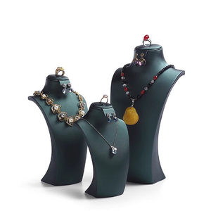 Expositor de Joyería de Terciopelo Pulido, Soporte para Collares y Colgantes, Maniquí Decorativo para Mostrador, Diseño Personalizado - Product Image 1