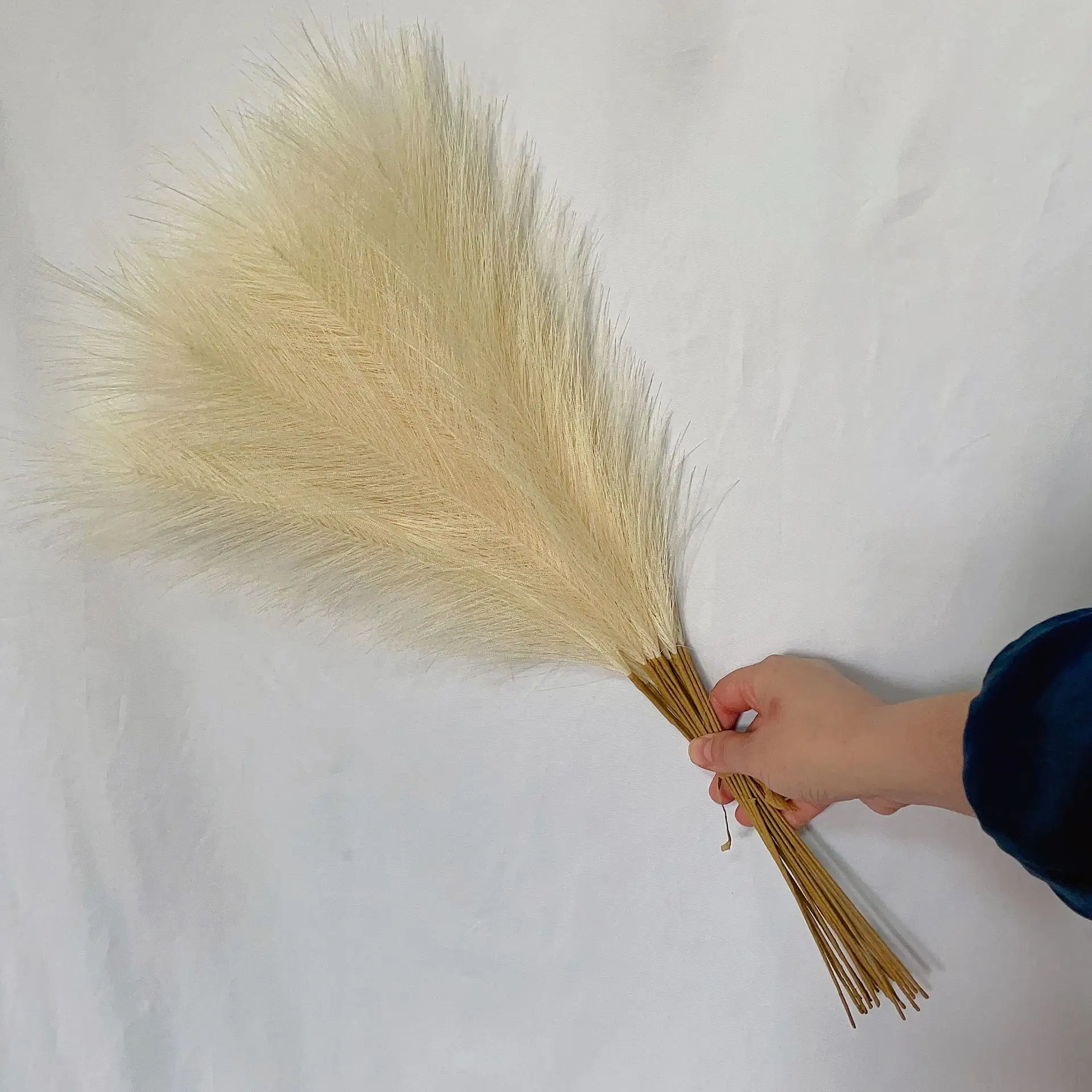Grosir rumput pampas 55 cm rumput reed buatan untuk dekorasi gaun pesta karnaval