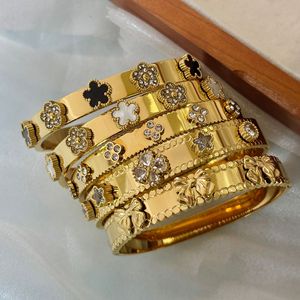 Brazalete <span class=keywords><strong>de</strong></span> Acero Inoxidable <span class=keywords><strong>de</strong></span> <span class=keywords><strong>Alta</strong></span> Calidad para Mujer, con <span class=keywords><strong>Diseño</strong></span> <span class=keywords><strong>de</strong></span> Trébol <span class=keywords><strong>de</strong></span> Cuatro Hojas, Chapado en Oro <span class=keywords><strong>de</strong></span> 18K, Resistente al Deslustre - Product Image 1