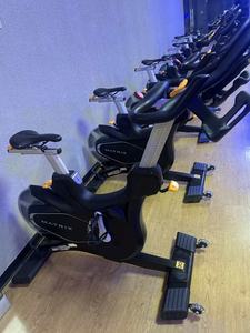 Vélo <span class=keywords><strong>elliptique</strong></span> commercial haut de gamme à résistance magnétique, écran LCD, construction en acier inoxydable - Product Image 5