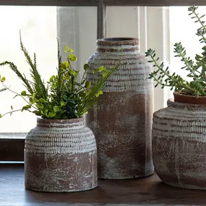 Pastoral Garden Unique Hand Carved Rough Table Flower Vases Wholesale Terracotta Cylinder Vase For Home Decor