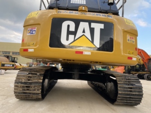 รถขุดตีนตะขาบ CAT 323D2L มือสอง ทนทานต่อการสึกหรอ เหมาะสำหรับขุดดินบนเนินเขาและเคลื่อนย้ายหิน - Product Image 5