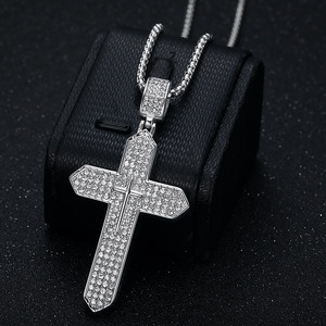 Hip Hop Iced Out CZ Cruz religiosa cristiana impermeable deslustre libre de acero inoxidable joyería de moda colgante collares hombres - Product Image 3