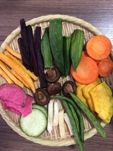 Chips de Vegetales Mixtos Fritos VF, Snack Nutritivo <span class=keywords><strong>para</strong></span> Mercados con Clima Cálido - Product Image 1