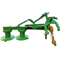 Nouvelle tondeuse à double disque verte professionnelle montée sur tracteur agricole, entraînée par prise de force arrière, avec boîte de vitesses pour broyage d'herbe haute performance