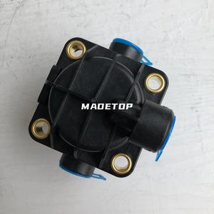Cabeza de fábrica Madetop fabricante Piezas de camiones Válvula de freno de aire válvula de relé 9730060030 0044296344 0044298044 para ACTROS MP2 <span class=keywords><strong>MP3</strong></span> - Product Image 5