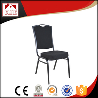Chaise de banquet empilable en gros avec structure métallique, sièges rembourrés pour mariages et événements hôteliers