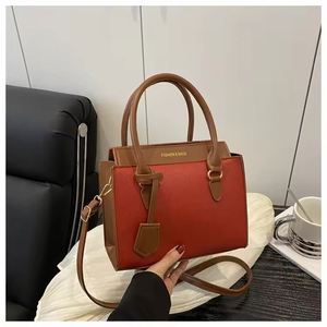 High Quality Crossbody <b>Bags</b> for Women High Quality Designer Ladies Handbag <b>Soft</b> PU <b>Leather</b> Casual Tote <b>Bag</b> - Product Image 2