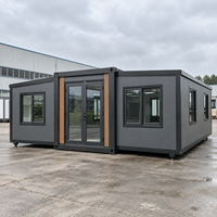 Maison conteneur pliable à double aile extensible, design ferme, trois-en-un, garantie 3 ans, construction en acier à panneaux sandwich