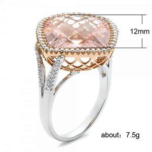 Elegante Anello Moda con Accenti Champagne, Gioiello Regolabile in Lega Bicolore, Stile Moderno e Minimalista - Product Image 5