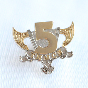 Insignia de Pin Metálico Personalizada de Alta Calidad, Esmalte Suave o Duro, con Logotipo para Empresas, Corporativos y Escuelas, Venta al por Mayor en Línea Directo de Fábrica de China - Product Image 5