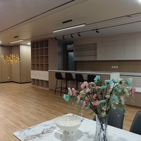 Café conteneur clé en main de 40 pieds, café préfabriqué, mur en aluminium-plastique de 100 mm, isolation en mousse PU à 6 côtés