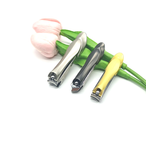 Ciseaux à cuticules droits en acier inoxydable argenté, coupe-ongles aiguisés, outil de manucure avec emballage personnalisé - Product Image 5