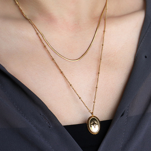 สร้อยคอนำเทรนด์18K ชุบทอง Tarnish ฟรีจี้ใหญ่กุหลาบนูนสร้อยคอชั้นสำหรับผู้หญิง<span class=keywords><strong>2022</strong></span> - Product Image 4