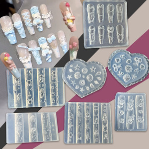 Molde de Silicona para Arte de Uñas 3D de Alta Transparencia, Gran Venta de Molde con Relieve Tridimensional de Animales y Flores de Dibujos Animados para DIY - Product Image 1