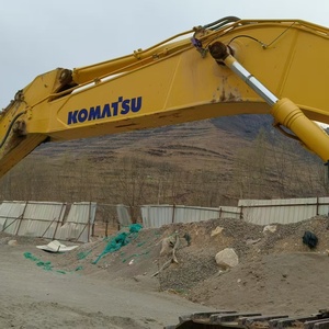 Excavatrice d'occasion Komatsu PC460LC, jaune, hydraulique, sur chenilles, équipement de construction - Product Image 4