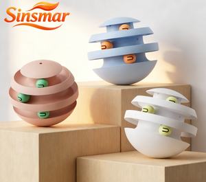 Giocattolo per Gatti a 3 Livelli con Palline Colorate, Torre Interattiva per Esercizio e Divertimento - Product Image 1