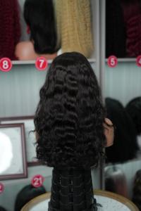 Perruques brésiliennes sans colle en gros, entièrement en dentelle française transparente, pré-épilées, pré-coupées, noir naturel, 100 % vierges, densité 180 % - Product Image 3