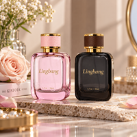Flacon de parfum carré en verre de 50 ml avec col serti, flacon de parfum coloré avec bouchon décoratif pour emballage personnalisé en gros