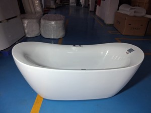 Baignoire autoportante BOSCO WHIRLPOOL en acrylique blanc brillant, écologique, avec robinet inclus, design moderne pour salles de bain et hôtels - Product Image 5