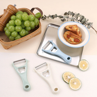 Outil de cuisine multifonction en acier inoxydable, éplucheur et coupe-légumes 2 en 1, éplucheur de fruits et légumes et ouvre-bouteille, vente en gros