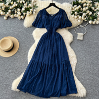 Robe longue vintage française à col carré, manches volantées, taille smockée, ornée de strass, en mousseline de soie, pour l'été