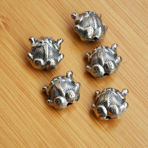 Perles d'espacement en forme de grenouille en argent antique, forme irrégulière, pour la fabrication de bracelets, 37 pièces Z017 - Product Image 1
