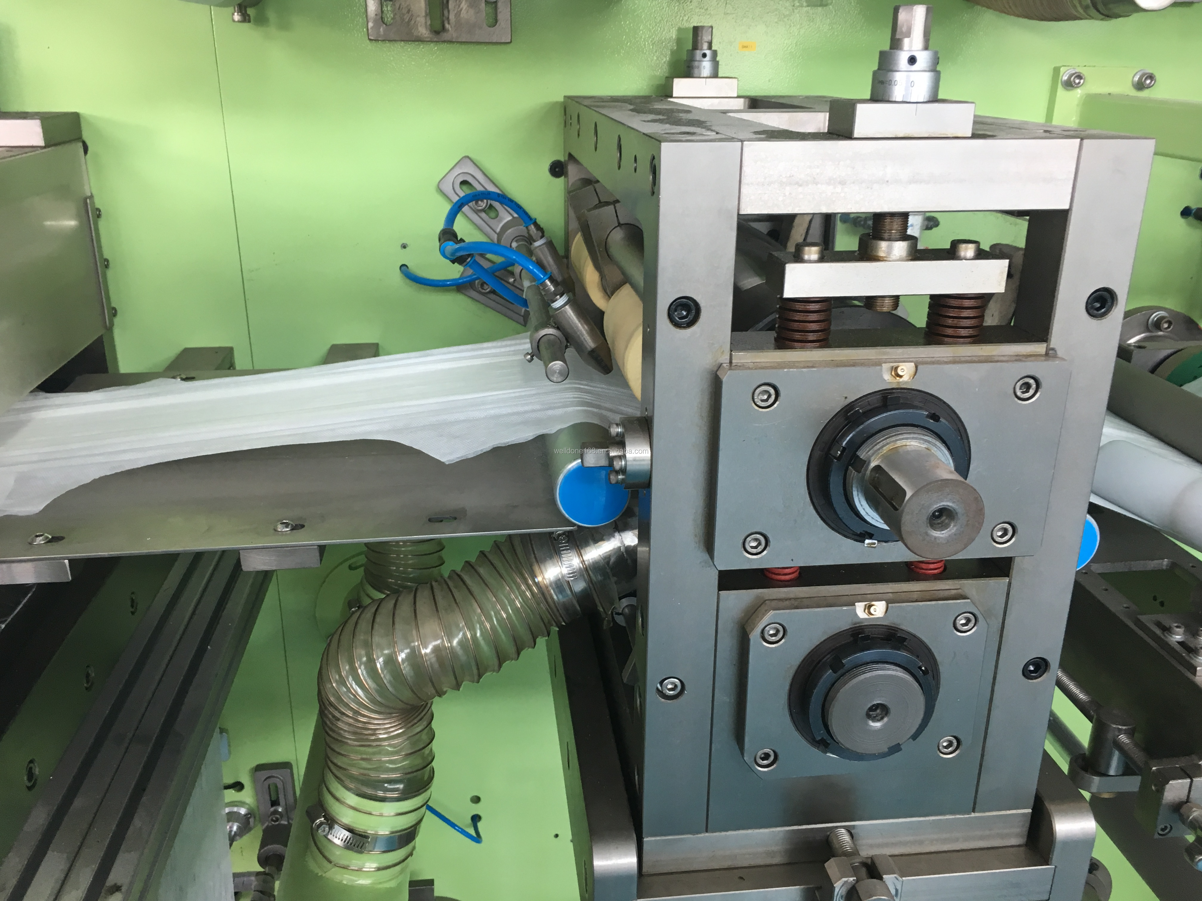 diaper changing machine