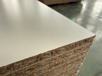 Panneau de construction rigide en panneaux de particules bruts de dimensions géantes 2100x2800mm, 18mm, pour portes d'armoires de cuisine extra hautes
