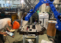 Nouveau robot manipulateur automatique TAIYI 1-6kW avec machines à laser à fibre pour le soudage et la découpe des métaux