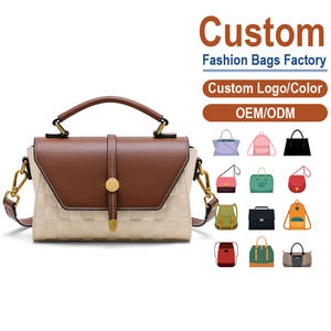 Bolso Bandolera de Cuero Auténtico Personalizado para Mujer, Diseño Vintage con Paneles en Contraste y Acolchado de Diamantes |   Acabado Mate de Brillo Suave - Product Image 1